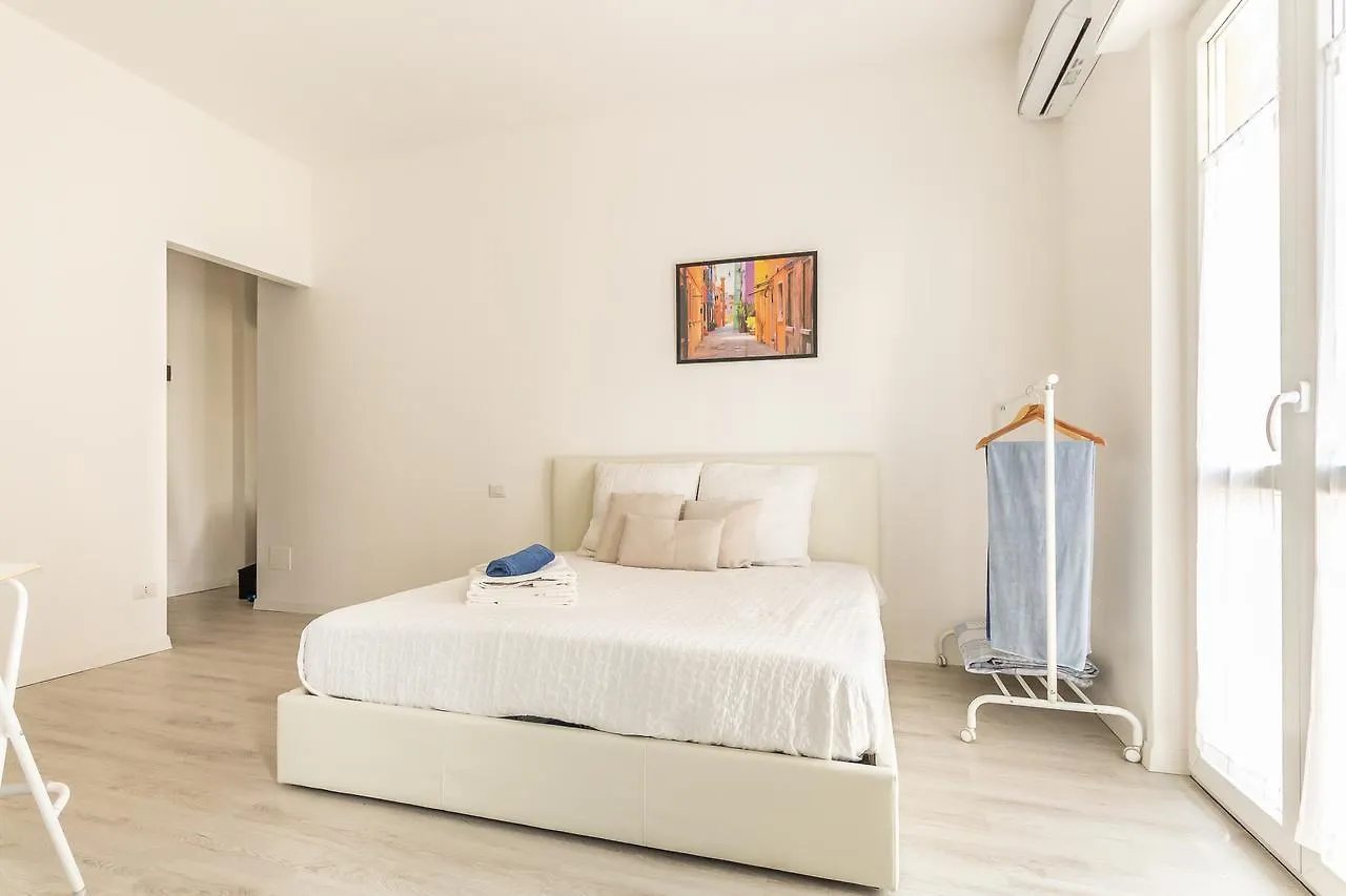 Alessia'S Flat- Milano M3 Corvetto Lejlighed