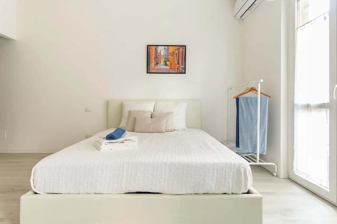 Alessia'S Flat- Milano M3 Corvetto Lejlighed