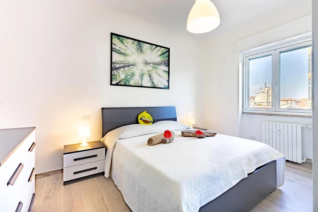 Alessia'S Flat- Milano M3 Corvetto Apartment 0*, Milan Italy